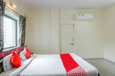 OYO Flagship 81602 Hotel Mv Galaxy