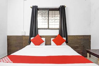 OYO Flagship 82920 Hotel Sahyadri Lodge
