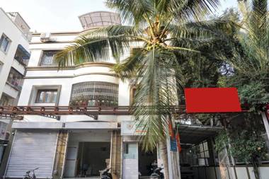 Townhouse 749 The Upper Room