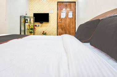 Collection O 86505 Vardhan Executive