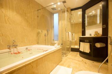 Sea Shell Coral Cove