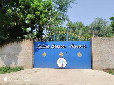 Nature Breeze Resort