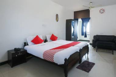 OYO 65828 Pondy Guest House