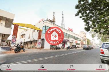 OYO 71556 Vmb Residency