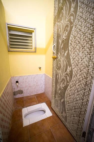 Trinite Homes Women's Hostel/PG - WOMEN ONLY