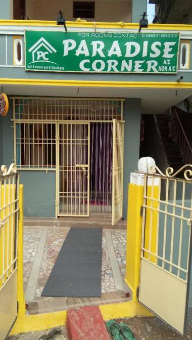 Paradise corner