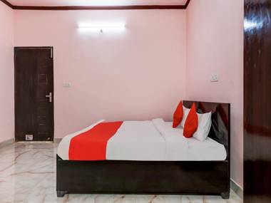 OYO 84027 Balaji Hostel