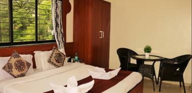 Valley Nest Service Apartment