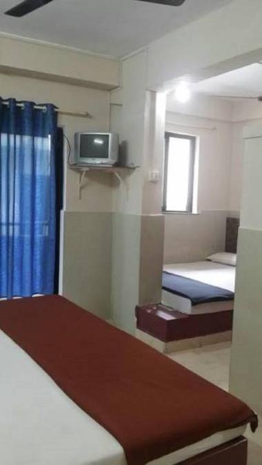 Hotel Travellers Inn