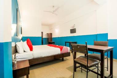 Collection O 76989 Paradise Inn