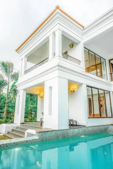 EKO STAY Luxe- CASA PALACIO VILLA