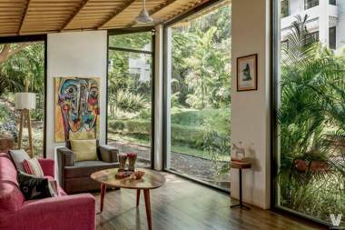 Santaa Teraa Apartments