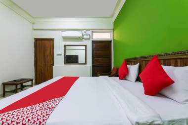 OYO 68034 Roshan Villa