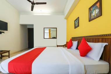 OYO 68034 Roshan Villa