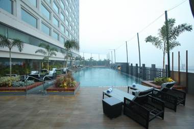 Crowne Plaza New Delhi Mayur Vihar Noida an IHG Hotel