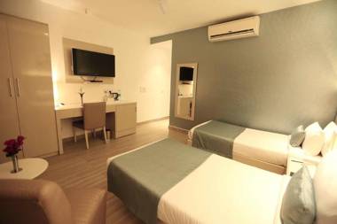 Hotel Shanti Palace West