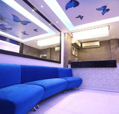 Hotel Shanti Palace West