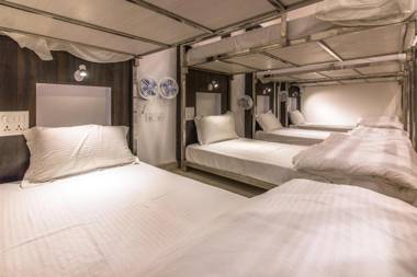 Hindustan- by Backpackers Heaven