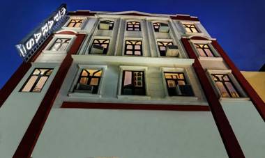 Treebo Trend Paras International Karol Bagh