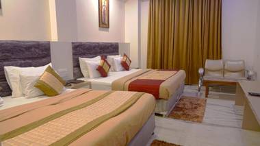 HOTEL ALL IZ WELL-PaharganjDelhi