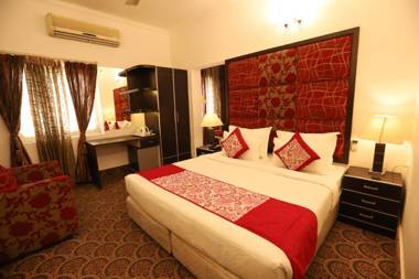 Hotel Capitol Hills Greater Kailash Delhi