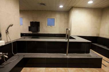 Avalon Courtyard Residence Suites