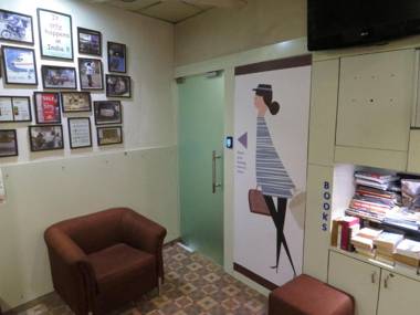 Smyle Inn - 3 minutes walk From New Delhi Railway Station