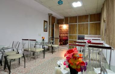 Hotel Pablas International