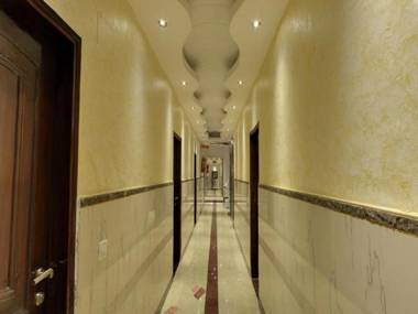 Hotel Emperor Palms 2Min walk from Karol Bagh metro station