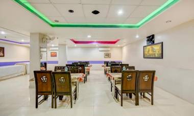 Treebo Trend Rockwell Plaza Karol Bagh