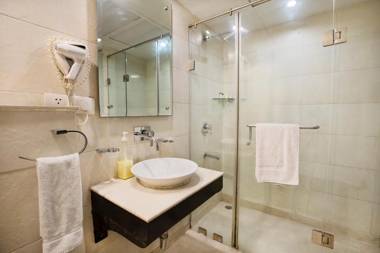 Rockland Hotel C.R Park