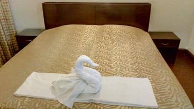 Woodpecker 2BHK Service Apartment Hauz Khas Delhi