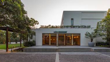 The Manor - A Boutique Hotel