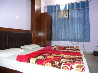 Sahara International Deluxe