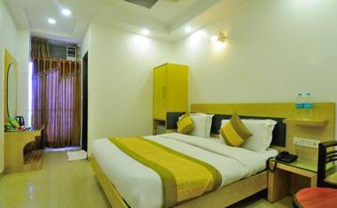 Hotel Maya Cottage ''Couple Friendly''