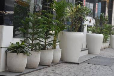 Hotel GODWIN DELUXE With RESTAURANT AND FREE STREET PARKING ONSITE in PAHARGANJ