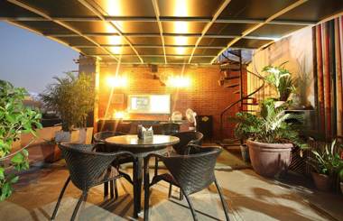 Perch Service Apartments - Sector 40