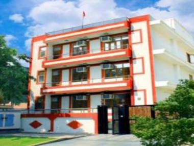 Silver Leaf Noida Hotel