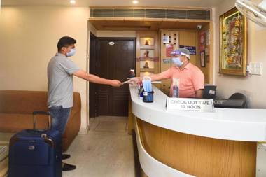 Hotel Sonu Dx New Delhi Railway Station - All Staff Vaccinated