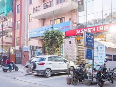 Hotel Jashn Inn near Apollo Hospital