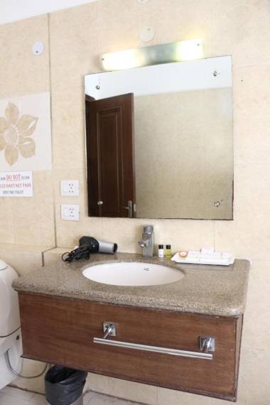 FabHotel Goodwill GK 1