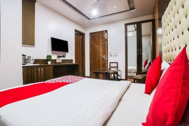 OYO 471 Sehej Continental