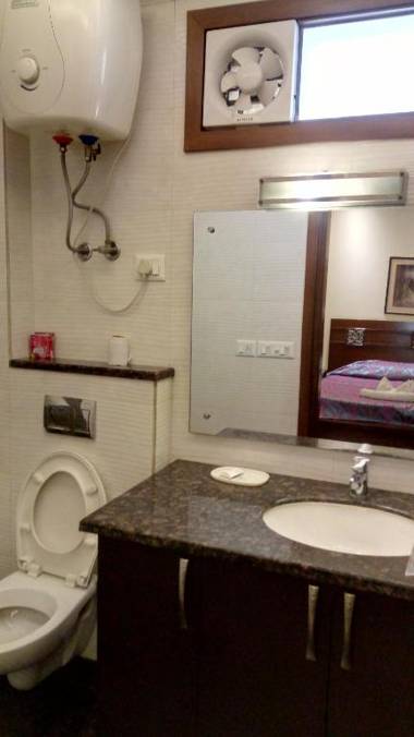 Woodpecker Service Apartments - Green Park