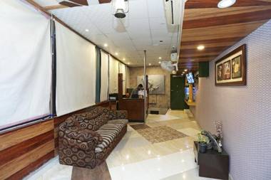 OYO Flagship 2407 Hotel Gera's M1