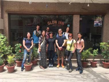 Hotel Glow Inn-3 Mins Walking From NDLS