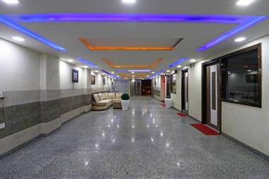 Capital O 10938 Season Grand