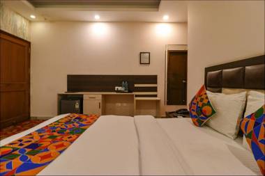 FabHotel Qotel Jasola