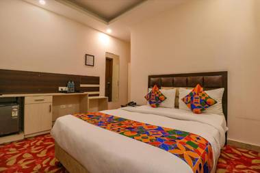 FabHotel Qotel Jasola