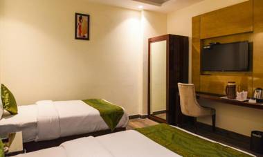 Hotel Banz - Near Delhi International Airport