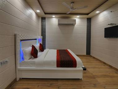 Capital O 12148 Flyover INN